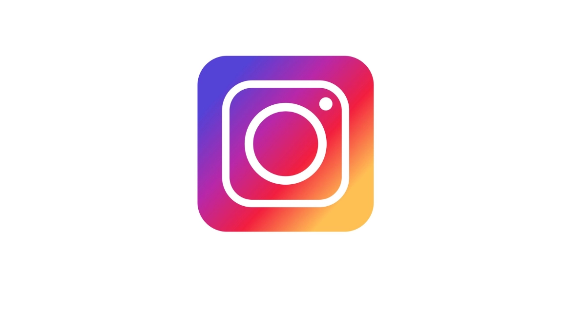 Fake Instagram id of a married women created by a girl