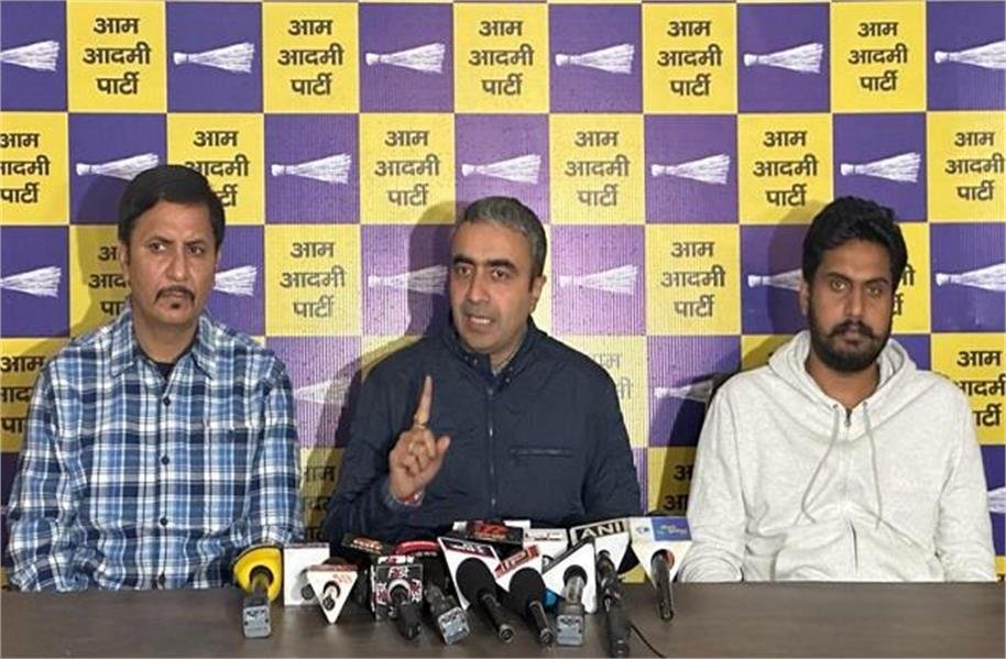 Anurag Thanda targets BJP