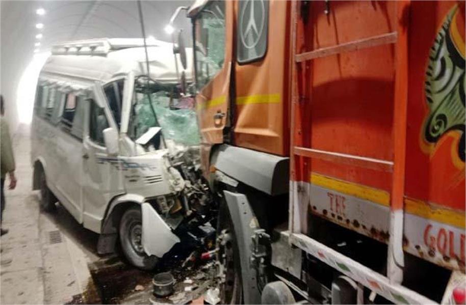 accident in kiratpur