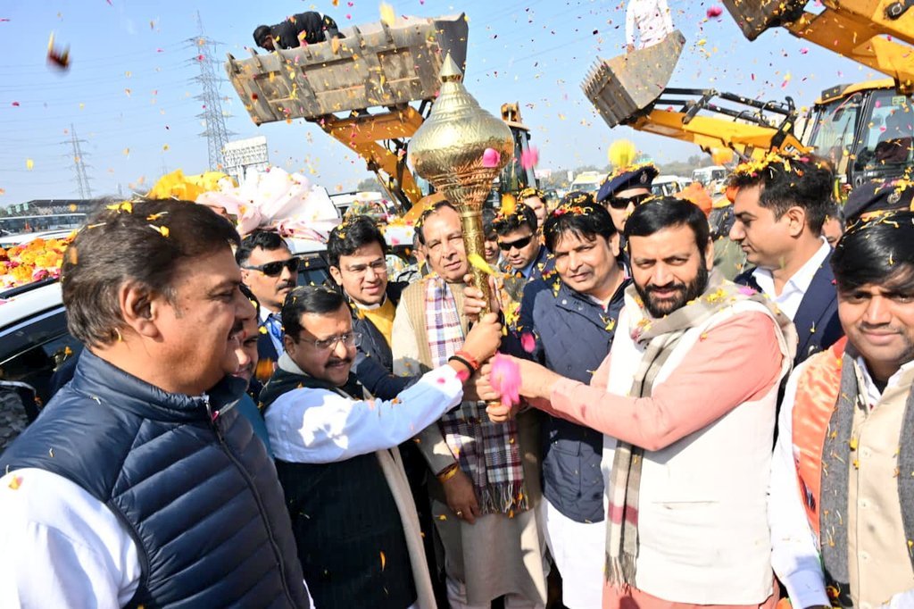 गुरुग्राम में पहुंचे भाजपा के राष्ट्रीय कार्यकारी अध्यक्ष नितिन नबीन का जोरदार स्वागत किया गया।